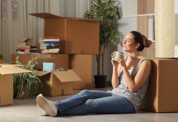 The Ultimate First Apartment Checklist: All You Need For A Move