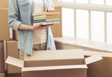 How to Pack for College Dorm: 15 tips for students