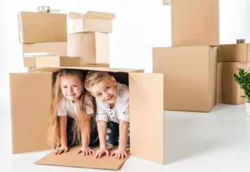 Moving with Kids Checklist: How to Make Family Moving Easier