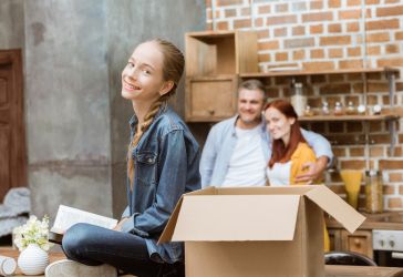 Moving with Teenagers: 8 Essential Tips for Parents