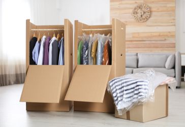 How to Pack Clothes for a Move