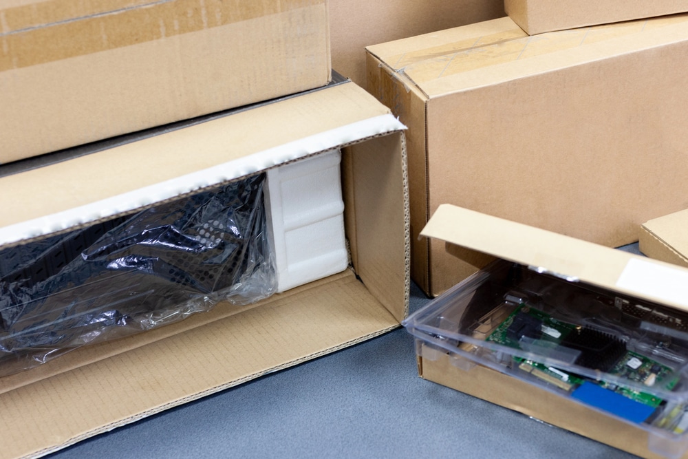 12 Tips for Packing Electronics and Moving It Safely